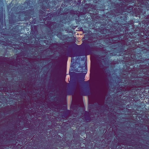 Meet your Posher, Logan - Picture 1 of 1